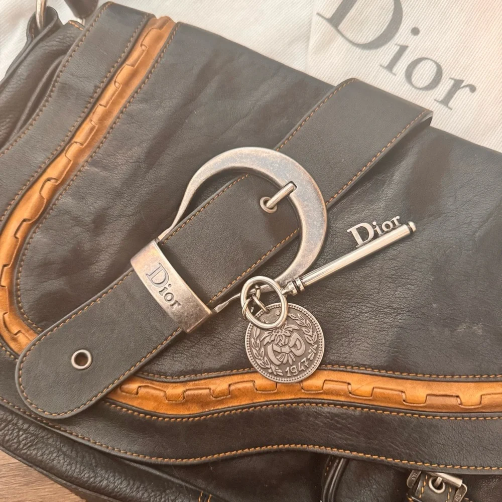 Dior Gaucho Bag in Black Leather - Picture 2 of 9